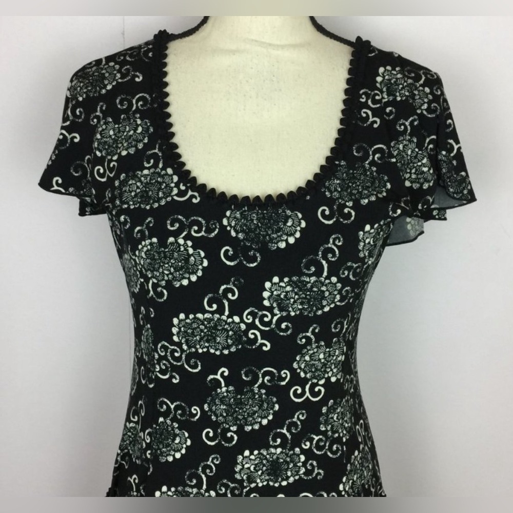 Max Studio Black White Floral Scoop Neck Drop Waist Short Sleeve Dress Strecthy - Picture 2 of 6